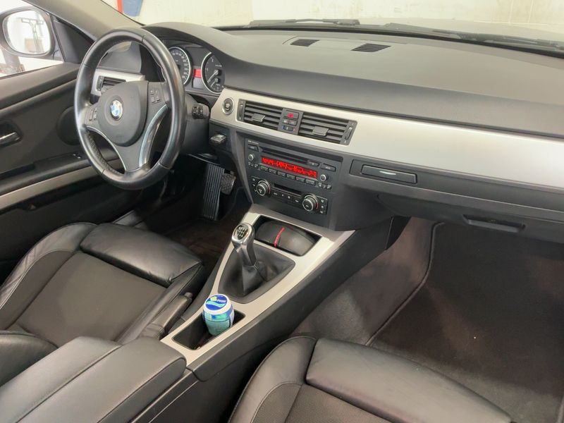 BMW 3er 330d 2010 – снимка 12