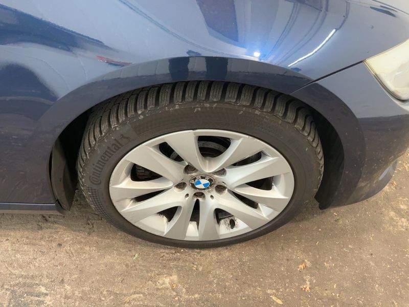 BMW 3er 330d 2010 – снимка 20