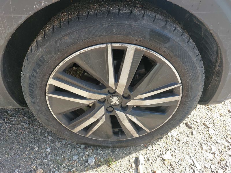 Peugeot 3008 1.6 PureTech GT Pack 2021 – снимка 26