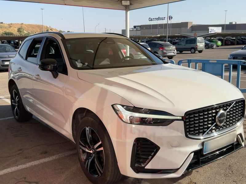 Volvo XC60 2.0 B4 Mild-Hybrid R Design 2WD 2022 – снимка 12