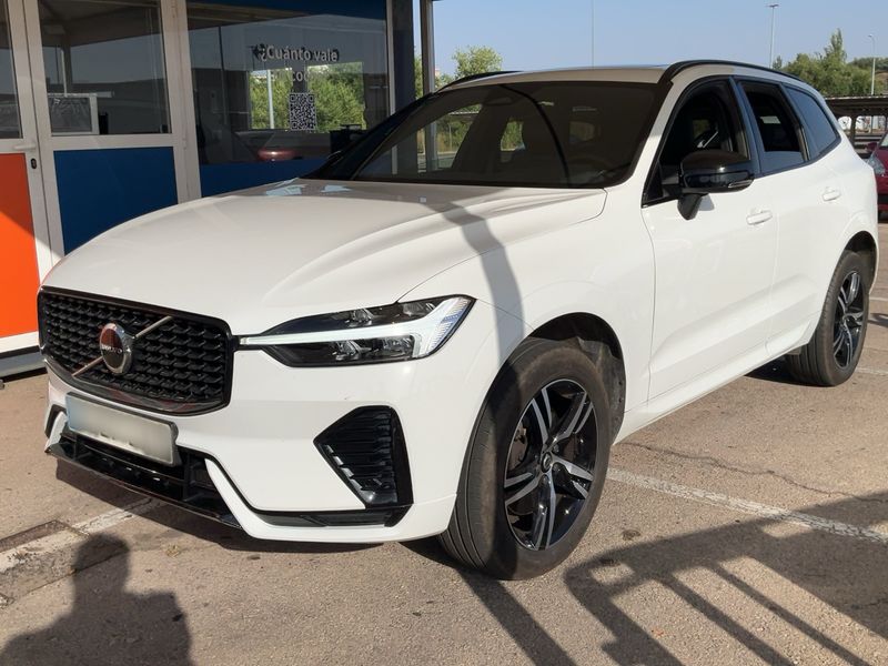 Volvo XC60 2.0 B4 Mild-Hybrid R Design 2WD 2022 – снимка 1