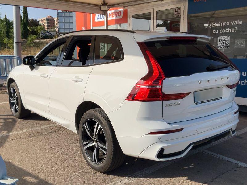 Volvo XC60 2.0 B4 Mild-Hybrid R Design 2WD 2022 – снимка 6