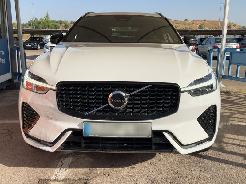 Volvo XC60 2.0 B4 Mild-Hybrid R Design 2WD 2022 – снимка 14