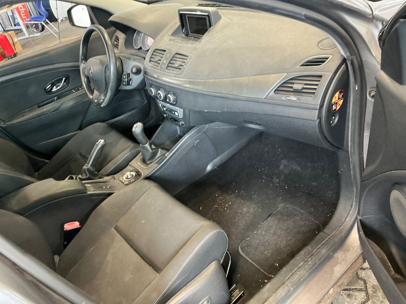 Renault Megane 1.2 GT Line 2012 – снимка 3