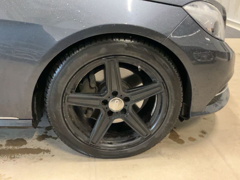 Mercedes-Benz E-Klasse E 300 Hybrid BlueTEC Avantgarde 2013 – снимка 11