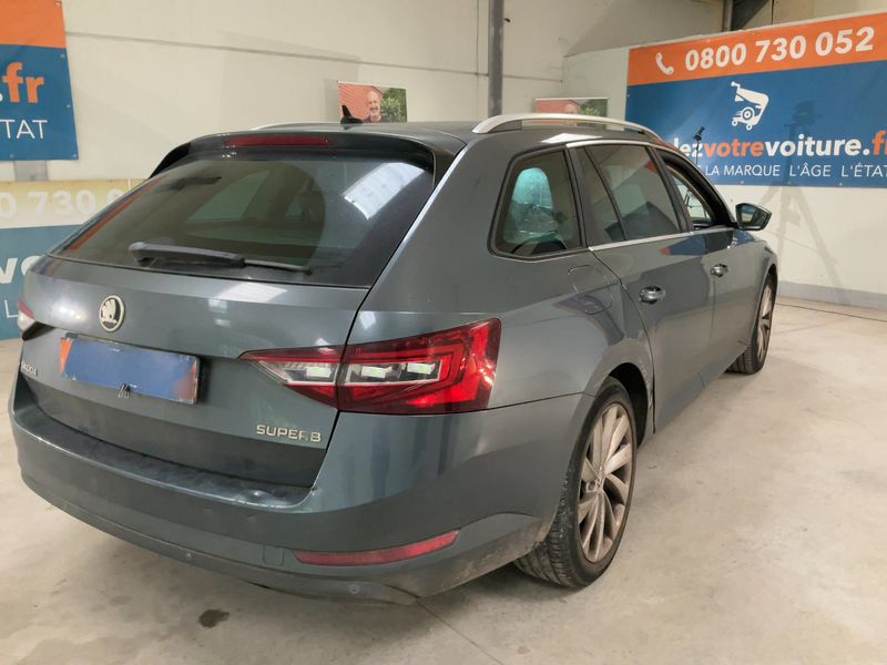 Skoda Superb 2.0 TDI Style 2016 – снимка 8