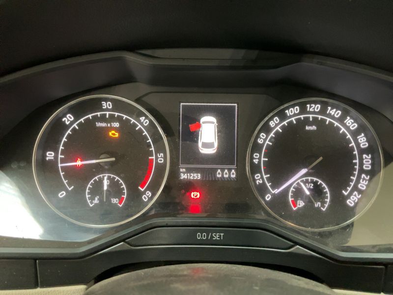 Skoda Superb 2.0 TDI Style 2016 – снимка 18