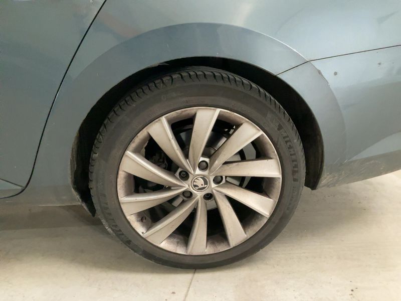 Skoda Superb 2.0 TDI Style 2016 – снимка 5