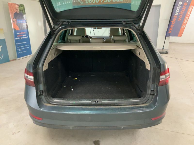 Skoda Superb 2.0 TDI Style 2016 – снимка 15