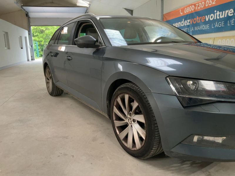 Skoda Superb 2.0 TDI Style 2016 – снимка 12