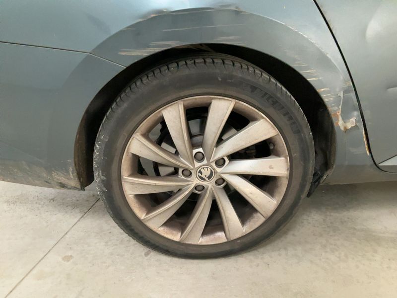 Skoda Superb 2.0 TDI Style 2016 – снимка 9