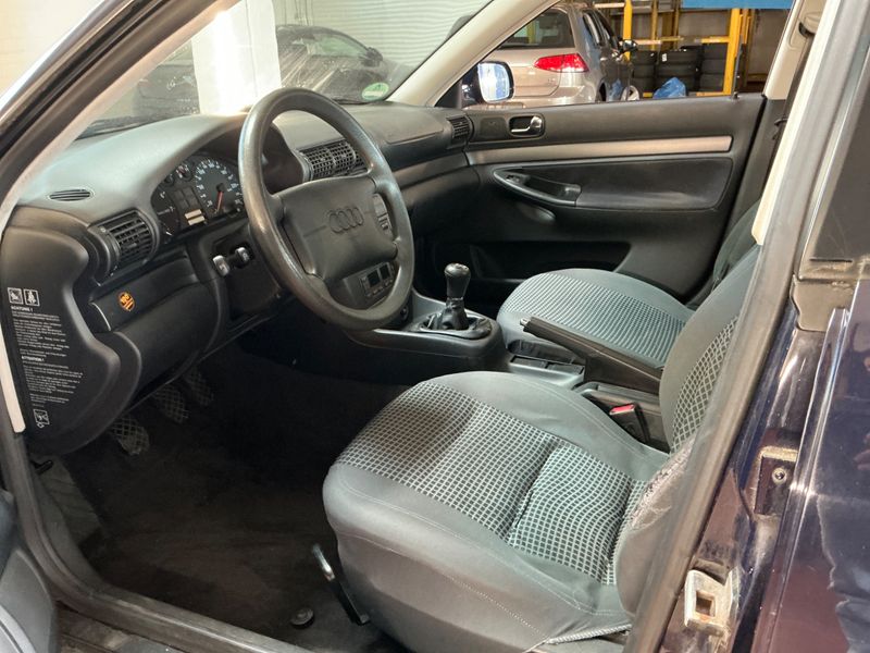 Audi A4 2.6 V6 1995 – снимка 3