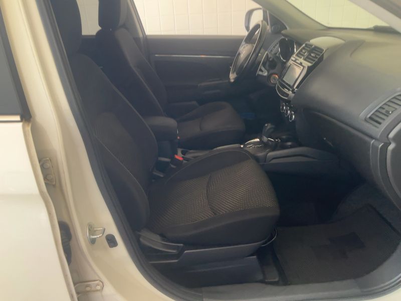 Mitsubishi ASX 2.2 DI-D Instyle 4WD 2015 – снимка 16