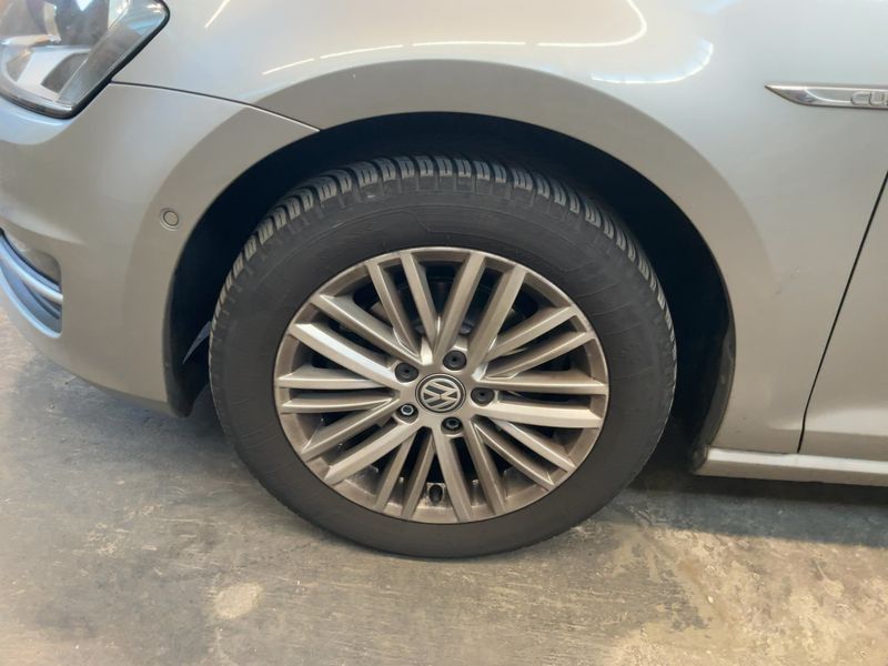 Volkswagen Golf VII 1.2 TSI Cup BlueMotion Tech 2015 – снимка 3