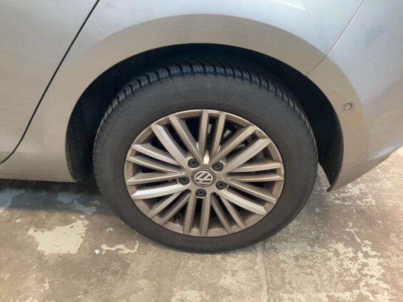 Volkswagen Golf VII 1.2 TSI Cup BlueMotion Tech 2015 – снимка 5