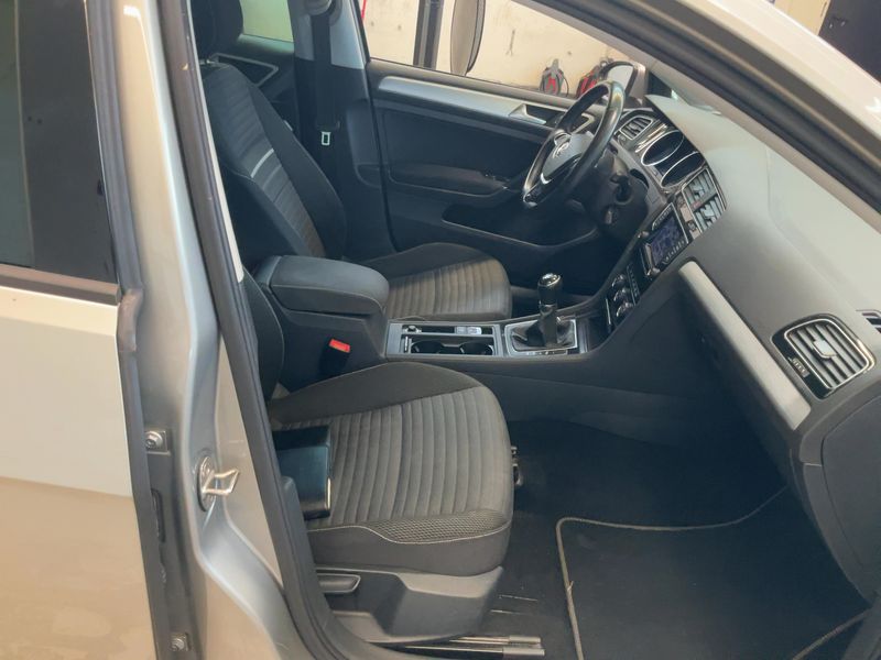 Volkswagen Golf VII 1.2 TSI Cup BlueMotion Tech 2015 – снимка 16