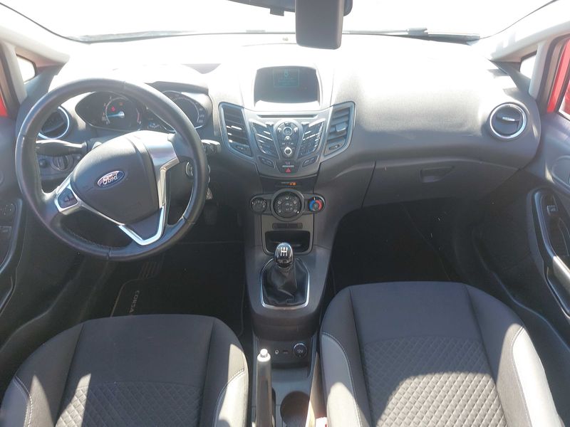Ford Fiesta 1.25 Trend 2015 – снимка 11