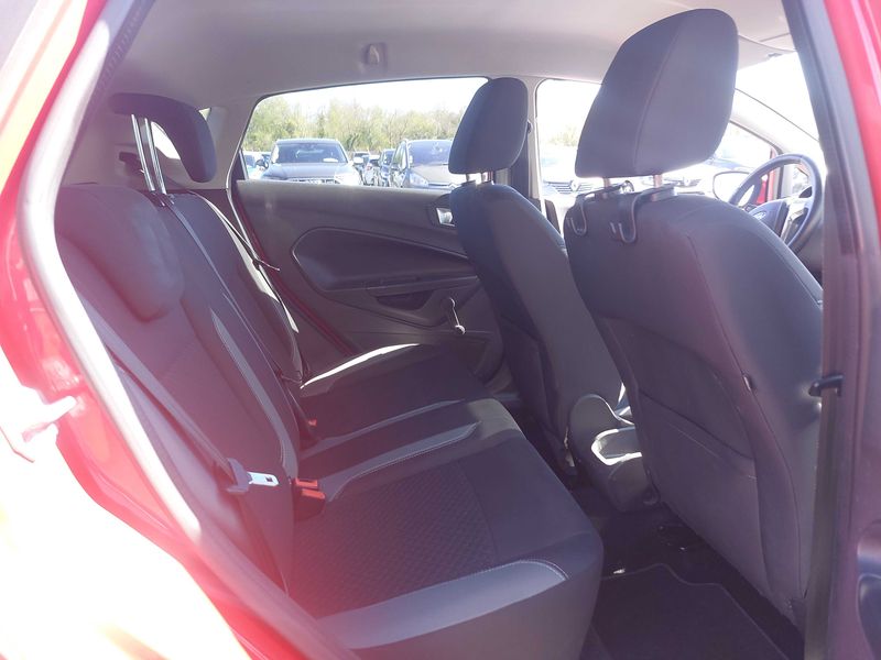 Ford Fiesta 1.25 Trend 2015 – снимка 13