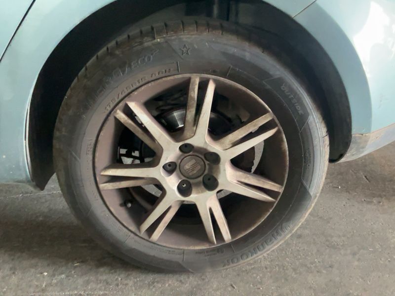 Seat Ibiza 1.6 TDI Stylance / Style 2009 – снимка 5