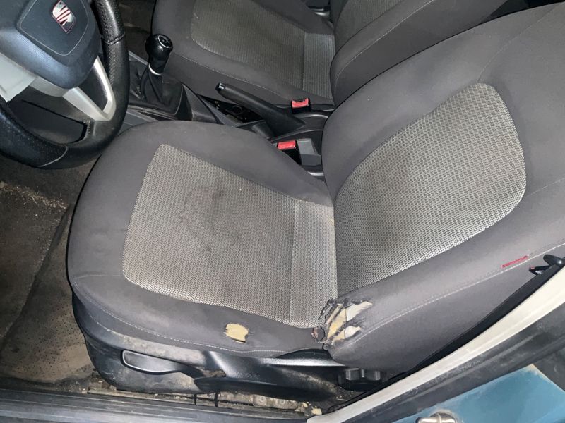 Seat Ibiza 1.6 TDI Stylance / Style 2009 – снимка 27