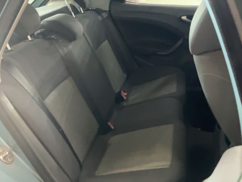 Seat Ibiza 1.6 TDI Stylance / Style 2009 – снимка 19