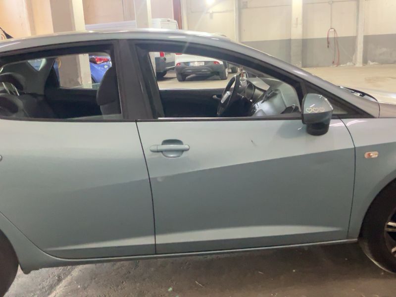 Seat Ibiza 1.6 TDI Stylance / Style 2009 – снимка 10