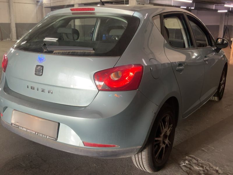 Seat Ibiza 1.6 TDI Stylance / Style 2009 – снимка 8