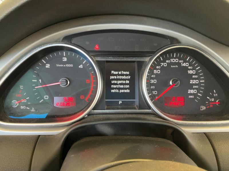 Audi Q7 3.0 V6 TDI quattro Advance 2010 – снимка 18