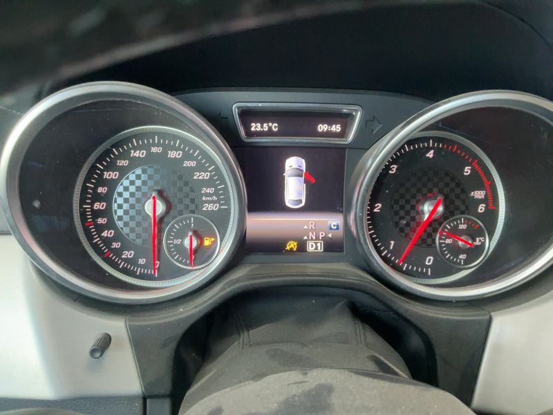 Mercedes-Benz GLE-Klasse GLE 350 d 4Matic AMG Line 2020 – снимка 18