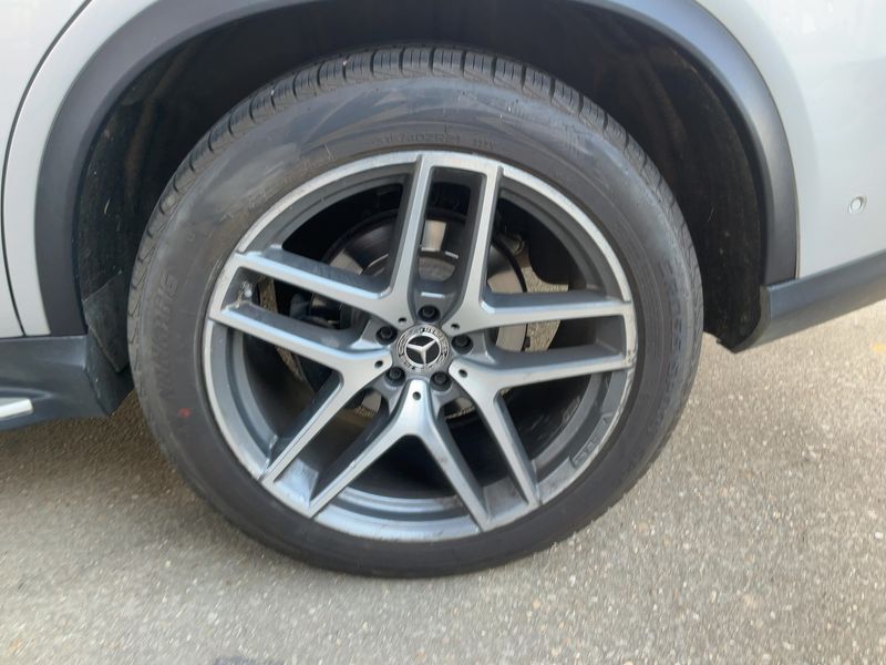 Mercedes-Benz GLE-Klasse GLE 350 d 4Matic AMG Line 2020 – снимка 5