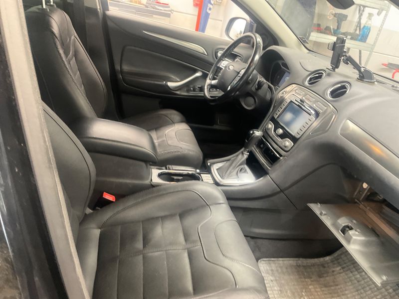 Ford Mondeo 2.0 TDCi Titanium 2010 – снимка 3