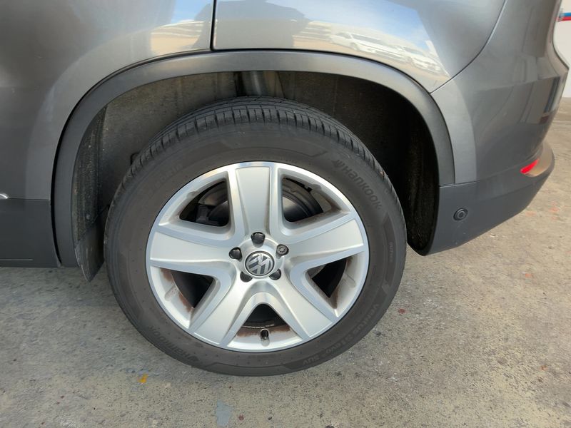 Volkswagen Tiguan 2.0 TDI Track & Style 4Motion BlueMotion Tech 2015 – снимка 5