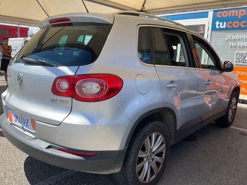 Volkswagen Tiguan 2.0 TDI Sport 2008 – снимка 2