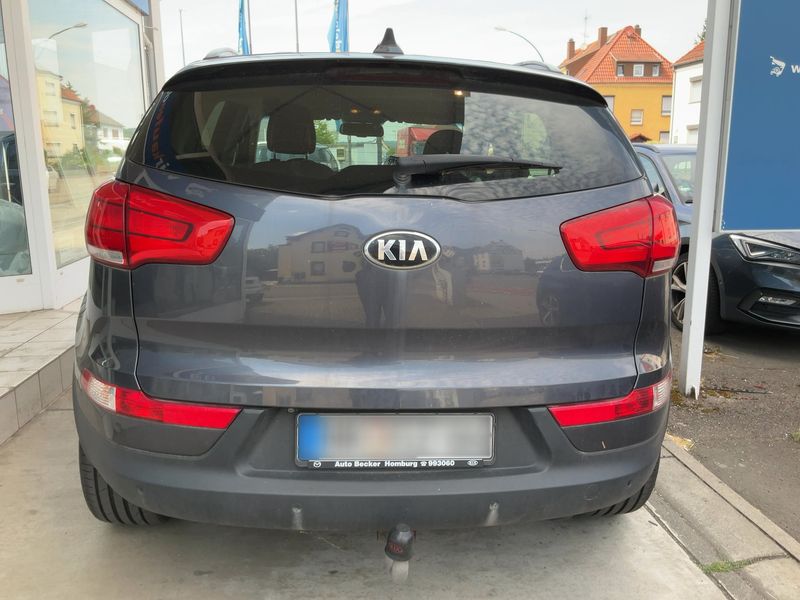 Kia Sportage 2.0 CRDi FIFA World Cup Edition 4WD 2015 – снимка 7