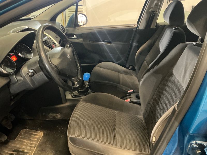 Peugeot 207 1.6 HDi Premium 2008 – снимка 3