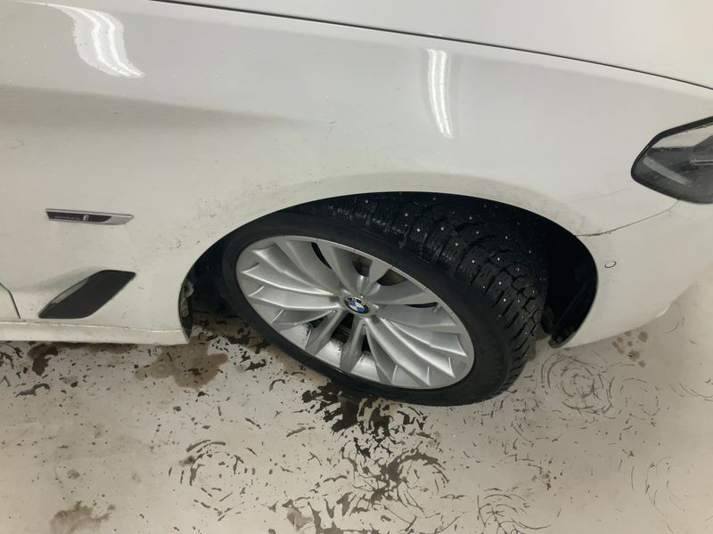 BMW 5er 530e xDrive M Sport 2022 – снимка 11
