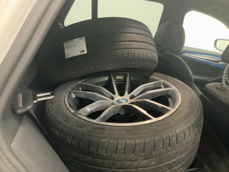 BMW 5er 530e xDrive M Sport 2022 – снимка 20