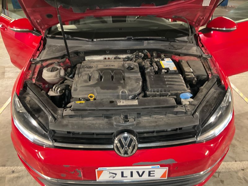Volkswagen Golf VII 1.6 TDI Business BlueMotion Tech 2017 – снимка 24