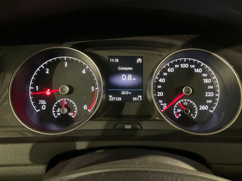 Volkswagen Golf VII 1.6 TDI Business BlueMotion Tech 2017 – снимка 18