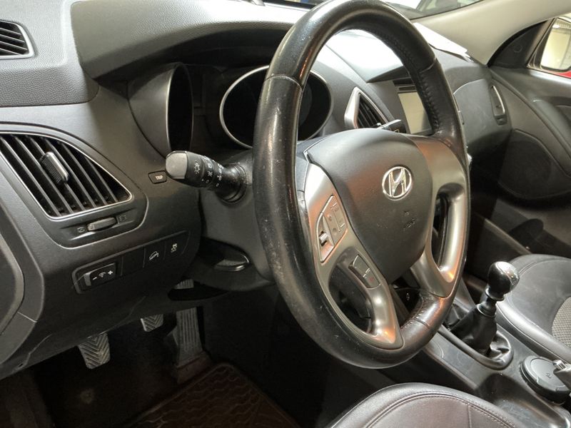 Hyundai ix35 1.7 CRDi Life 2WD 2011 – снимка 37