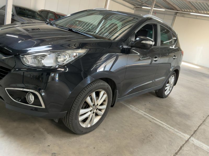Hyundai ix35 1.7 CRDi Life 2WD 2011 – снимка 2
