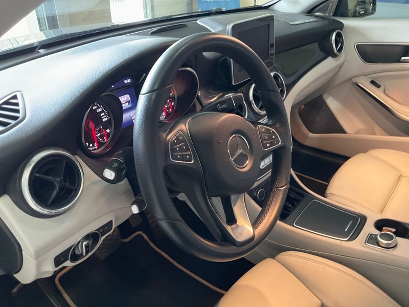 Mercedes-Benz CLA-Klasse CLA 180 d Inspiration 2017 – снимка 28