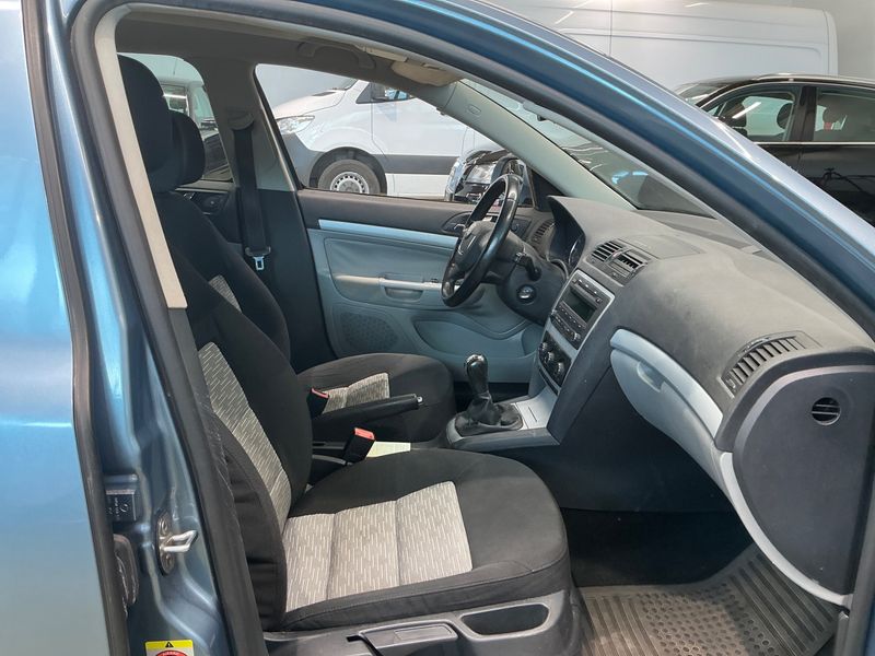 Skoda Octavia 1.4 TSI Ambiente 2009 – снимка 3