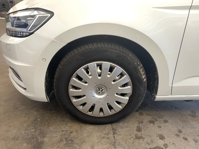 Volkswagen Touran 2.0 TDI Highline BlueMotion Tech 2016 – снимка 3