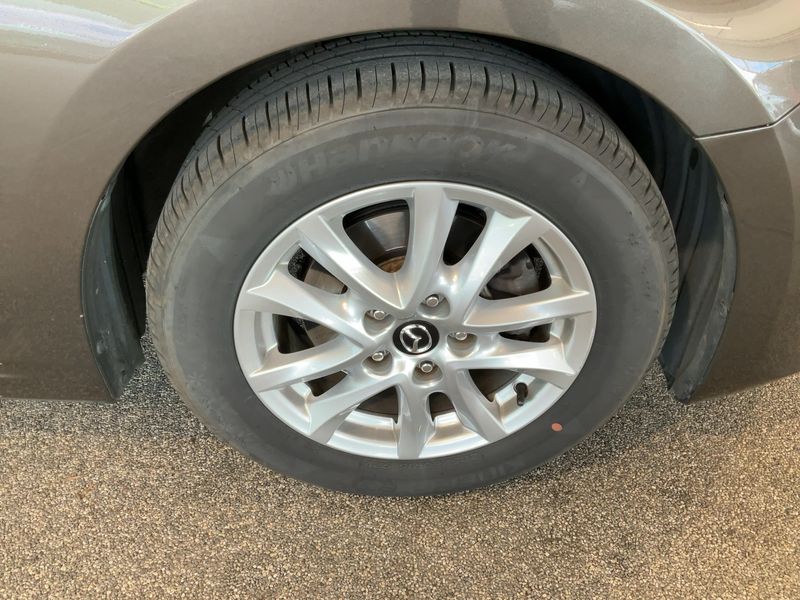 Mazda 3 2.0 Center-Line 2015 – снимка 11