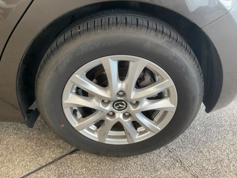 Mazda 3 2.0 Center-Line 2015 – снимка 5
