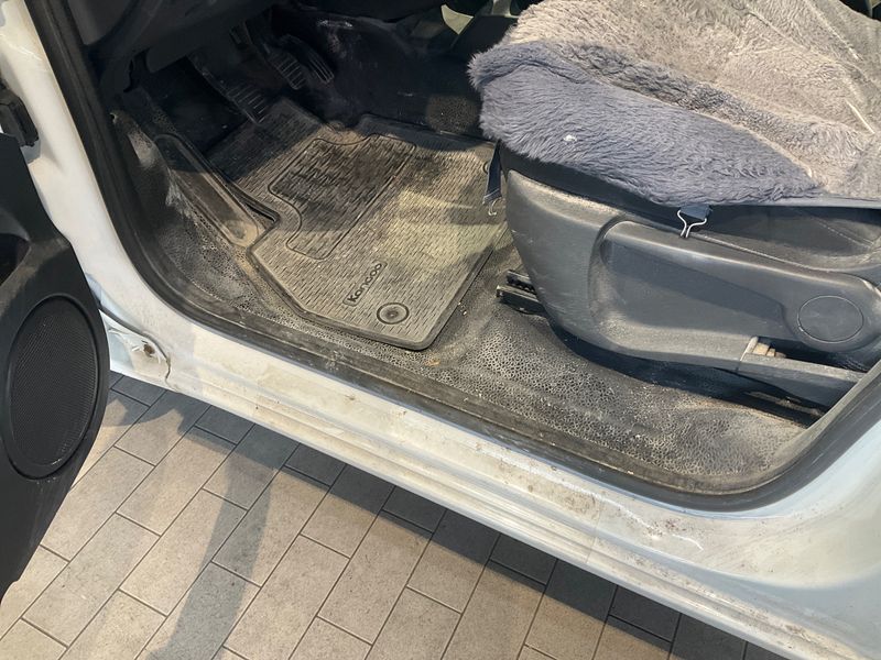 Renault Kangoo 1.5 BLUE dCi Rapid Extra 2021 – снимка 23