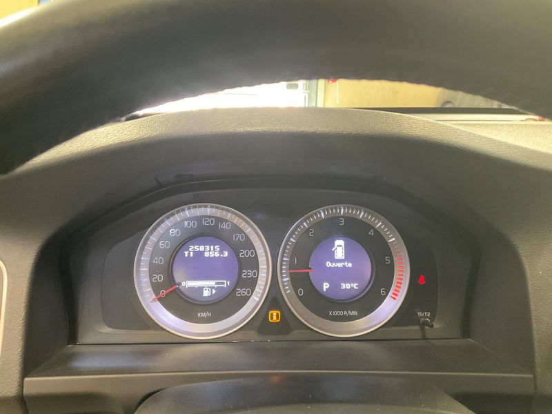 Volvo V60 2.0 D4 Momentum 2011 – снимка 4