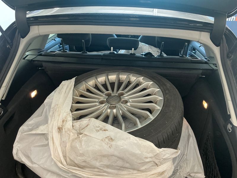 Audi A4 2.0 TDI 2012 – снимка 20