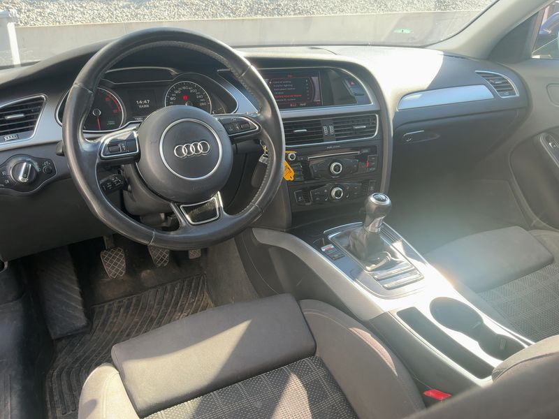 Audi A4 2.0 TDI 2012 – снимка 12
